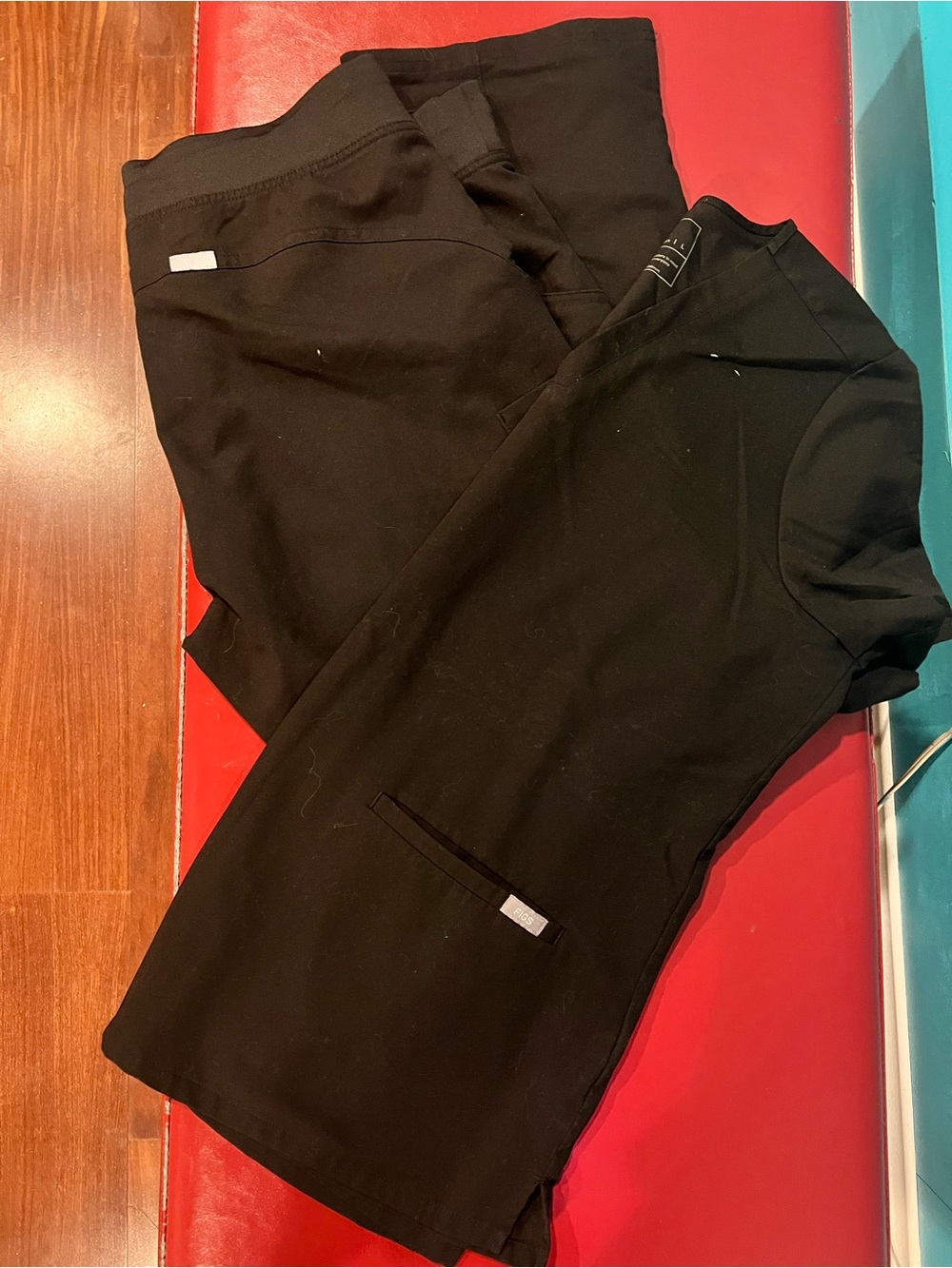 Figs Black Women's Scrub Set